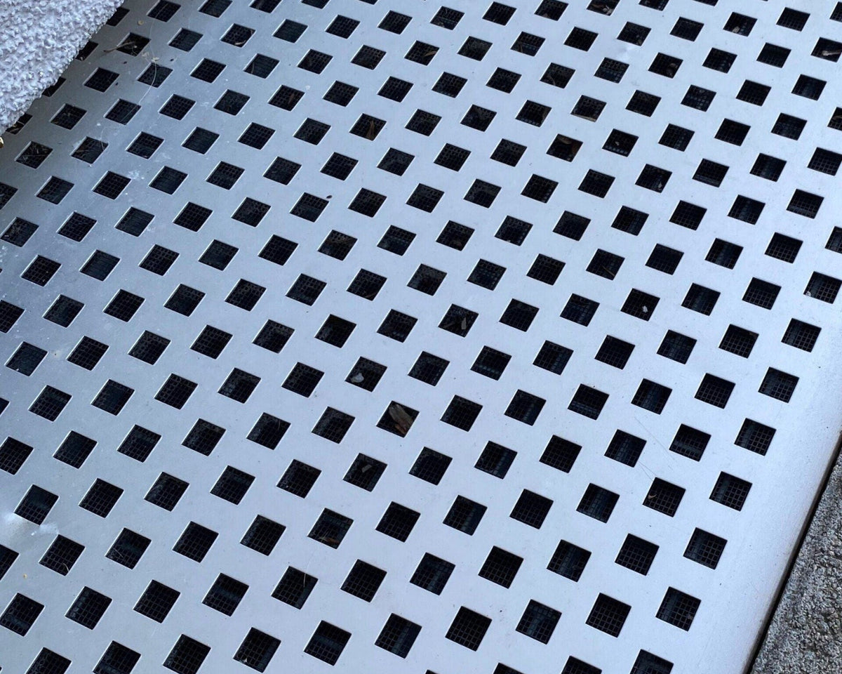 Lichtschachtabdeckung aus Aluminium