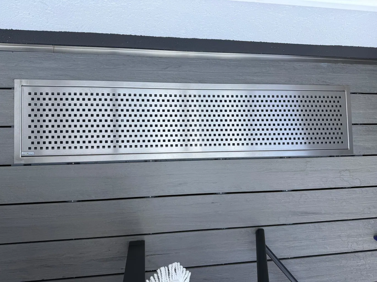 Edelstahl Lichtschachtabdeckung mit Rahmen